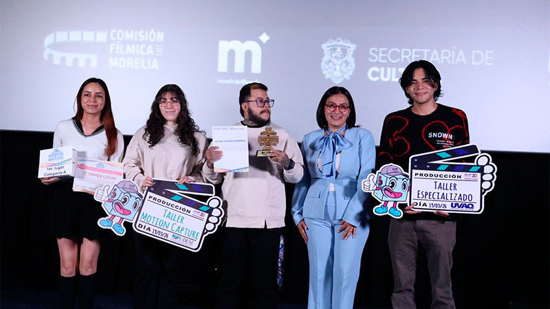 Juventudes alzan la voz por la democracia a través del cine en Michoacán 