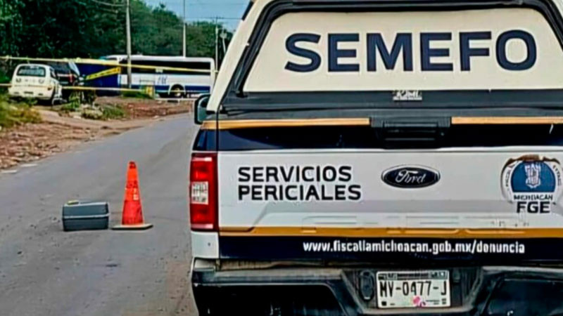 En Aquila, Michoacán, muere motociclista en accidente 