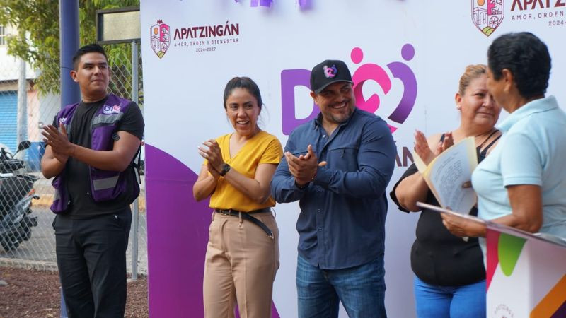 Fanny Arreola inaugura microparque en la colonia Ferrocarril para recuperar espacios públicos. 