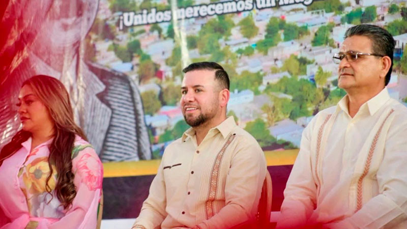 Celebra Reyes Galindo 84 Aniversario de la elevación de Múgica como municipio  