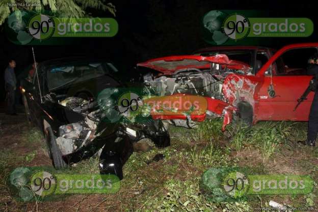 Choque entre camionetas deja al menos 9 heridos, en Apatzingán, Michoacán - Foto 7 