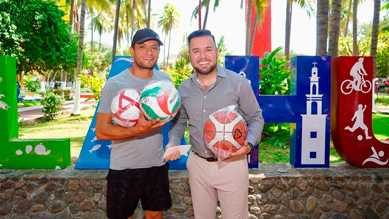 Reyes Galindo continúa con el apoyo a estudiantes y deportistas del Distrito 22 