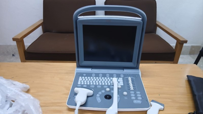 Cumple Martí Batres con entrega de equipo de ultrasonido en CMFEQ de Tampico, Tamaulipas 