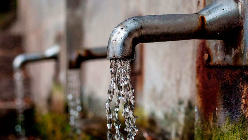 Empresas adeudan 12 mil millones de pesos por uso de agua en México 