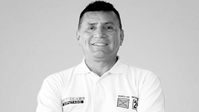 Fallece candidato a diputado en Perú, tras ser atacado a ladrillazos 