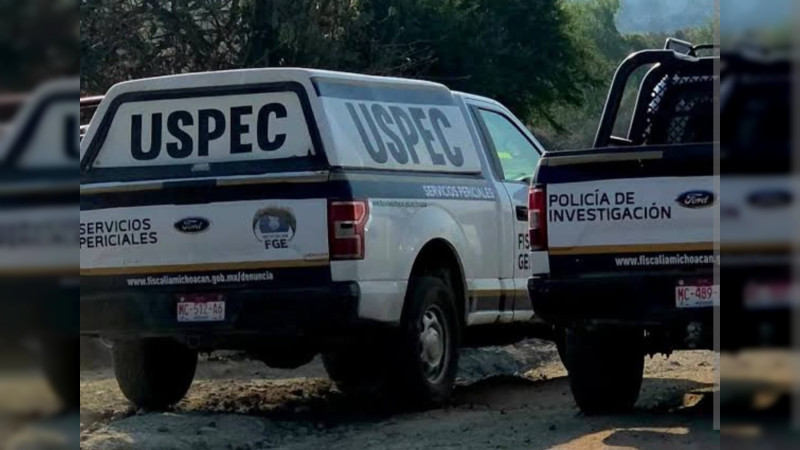 Localizan a un hombre ultimado y maniatado en brecha de Turicato, Michoacán: Le dejaron mensaje en cartulina 