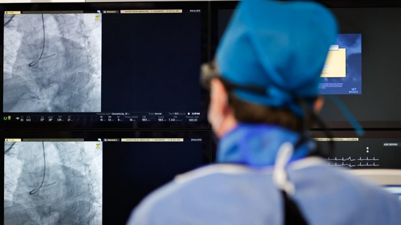 Fortalece HRAE del ISSSTE en Acapulco servicios médicos con procedimientos de alta complejidad 