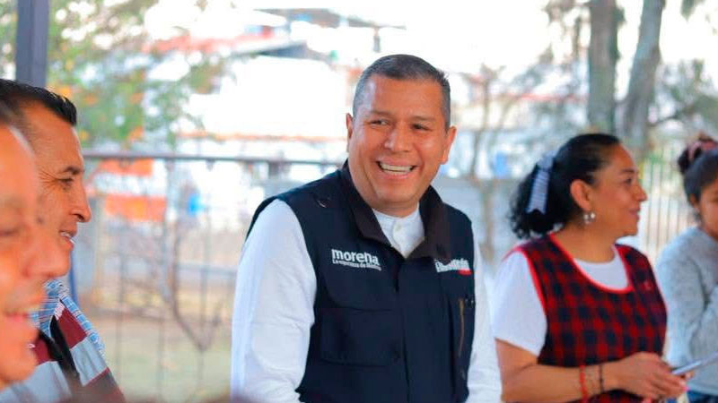 Logra Barragán regular el uso de celulares en primaria y secundaria 