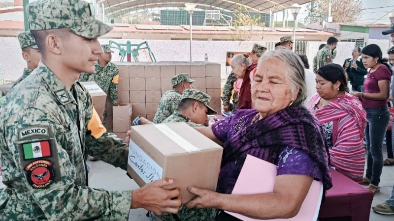 Fuerzas federales acercan servicios gratuitos a la población en Uruapan 