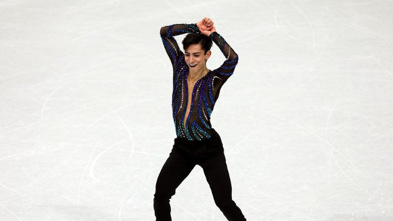 Donovan Carrillo clasifica al programa libre en el Mundial de Patinaje Artístico 2026 