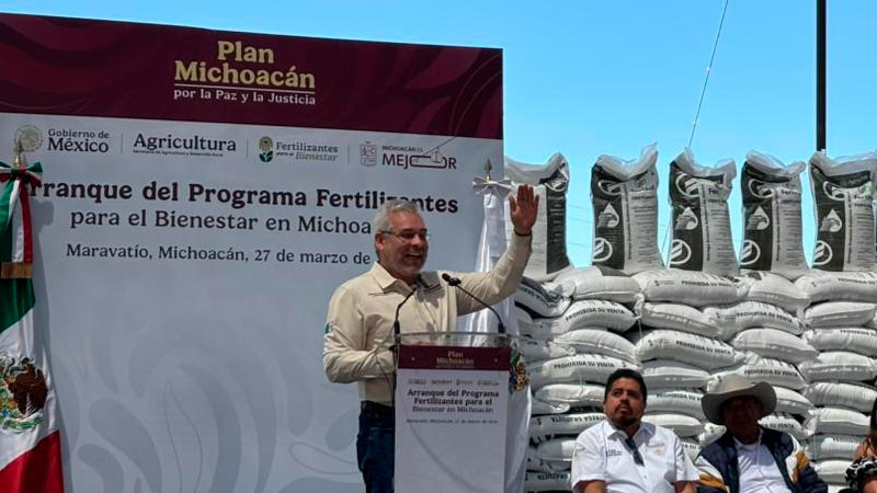 Hasta 90 mil productores beneficiados con Fertilizantes del Bienestar: Bedolla 