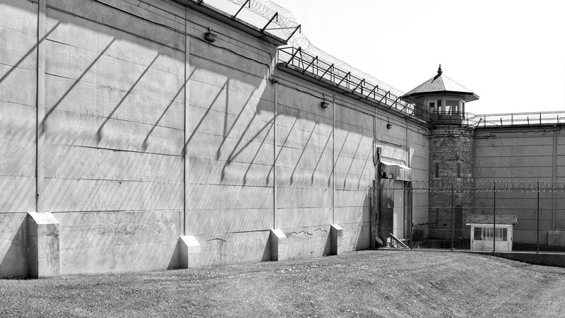 A proceso servidores públicos de Chavinda por operación de armas fuera de ley 