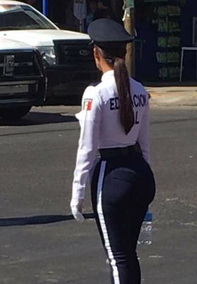 ¿Te dejarías infraccionar?  Conoce a la mujer policía más sexy de Culiacán  - Foto 2 