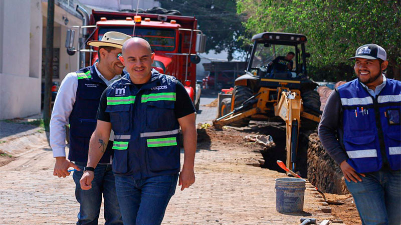 Renovación de red sanitaria en la colonia Mirador beneficia a cientos de familias morelianas: Adolfo Torres  