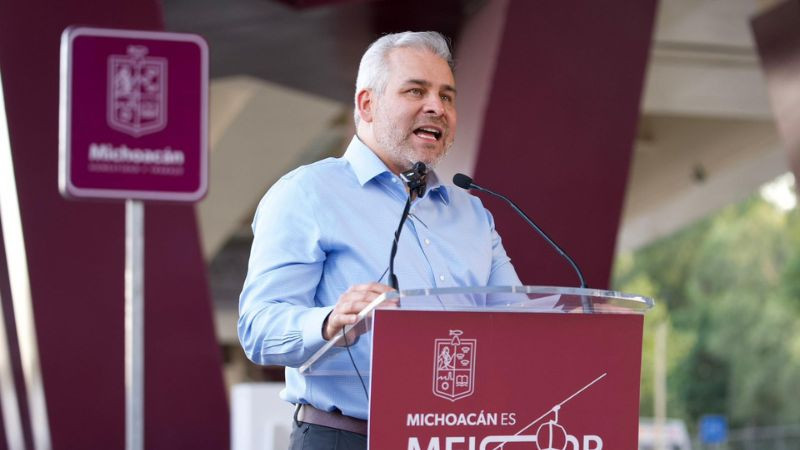 Bedolla cumple y entrega al pueblo de Uruapan el puente vehicular Carlos Manzo  