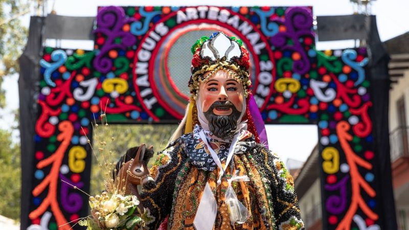 Música, color y tradición: Así se vivió el espectacular desfile del Tianguis Domingo de Ramos 