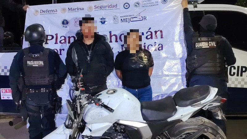 En Carapan, Michoacán detienen a 2 personas, una de ellas presuntamente vinculada a grupo criminal 