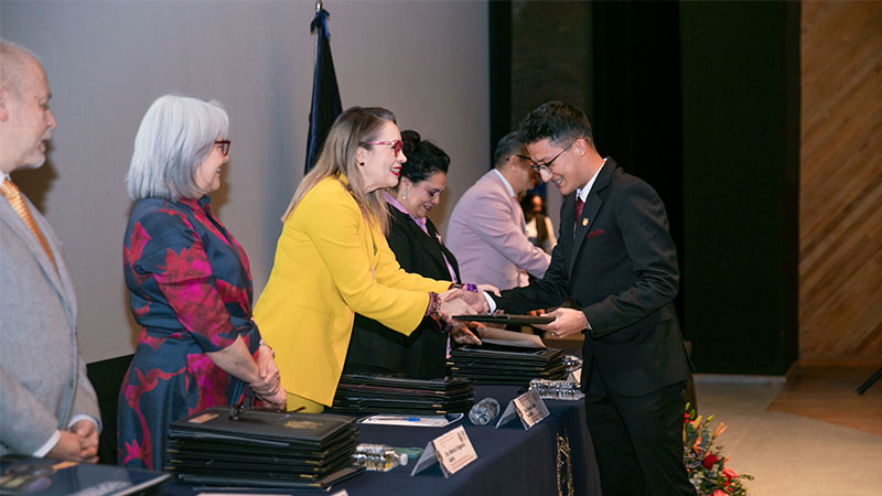 Autonomía universitaria ha permitido generar beneficios para la comunidad nicolaita: Yarabí Ávila 