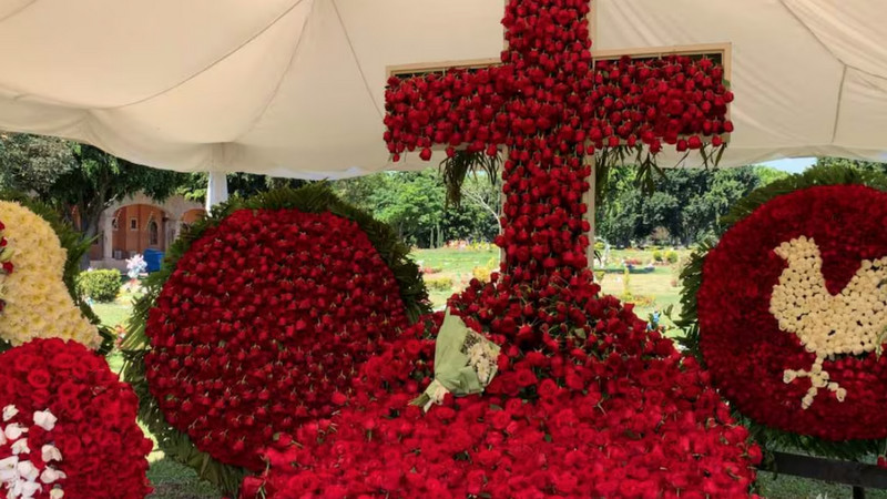 Tumba de “El Mencho” se convierte en un "atractivo turístico" de Zapopan, Jalisco 