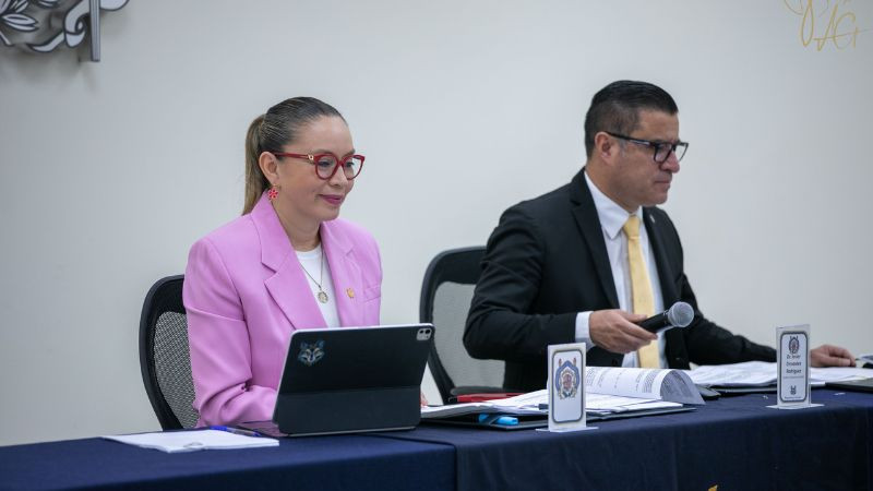 Administración de Yarabí Ávila impulsa acciones en favor de estudiantes del Bachillerato Nicolaita y de Escuelas Incorporadas 