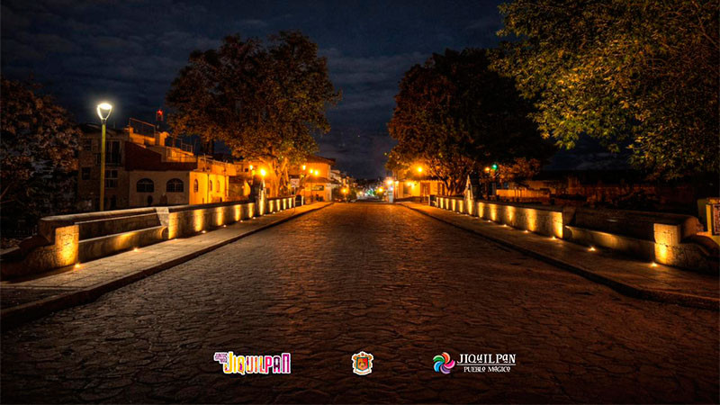 El Gobierno de Jiquilpan continúa rehabilitando espacios históricos del municipio 