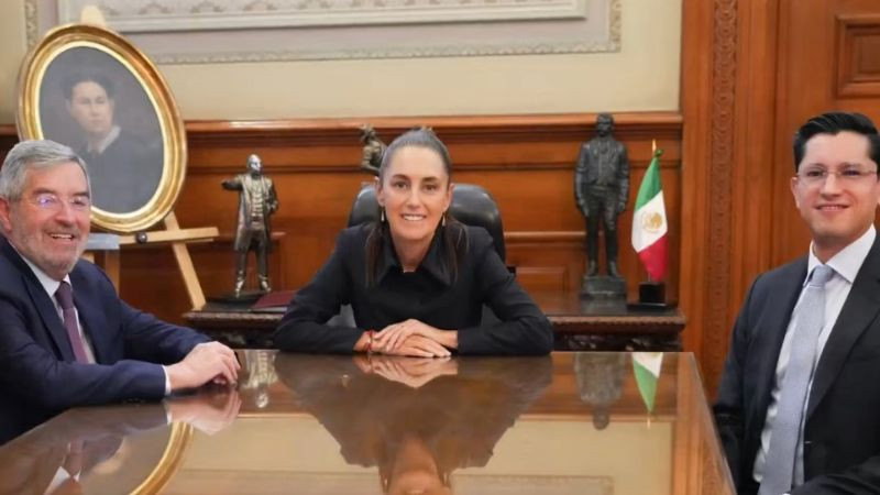 Deja cancillería Juan Ramón de la Fuente; Roberto Velasco asume el cargo 