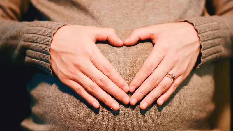 Denuncian maltratos contra migrantes embarazadas retenidas en EEUU 