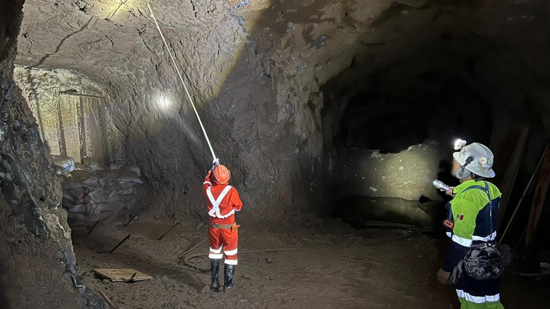 Avanzan trabajos de rescate en mina Santa Fe; refuerzan estructura para buscar a tres mineros en Sinaloa 