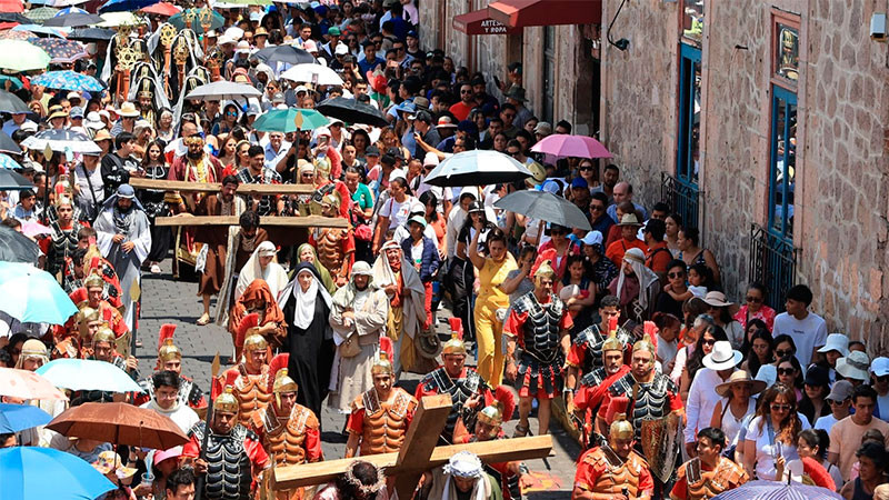 Con fervor se vive en Morelia la Pasión y Muerte de Jesús 
