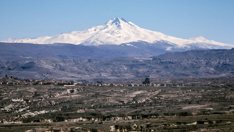 Localizan a tres personas reportadas como desaparecidas en el Nevado de Colima 