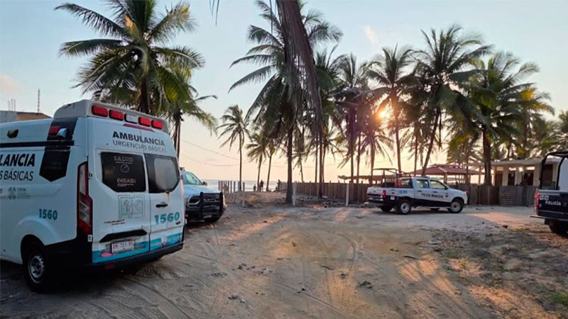 Hallan cadáver a la orilla de una playa en Coahuayana, Michoacán 