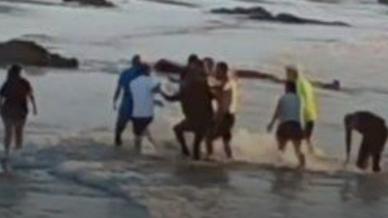 Salvó a cuatro niños del mar, pero la corriente lo venció: así murió Gilberto en Sonora 