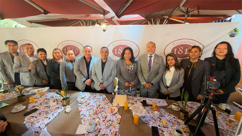 Presentan planilla RENOVAQA para la nueva Mesa Directiva de la Asociación Queretana de Abogados 