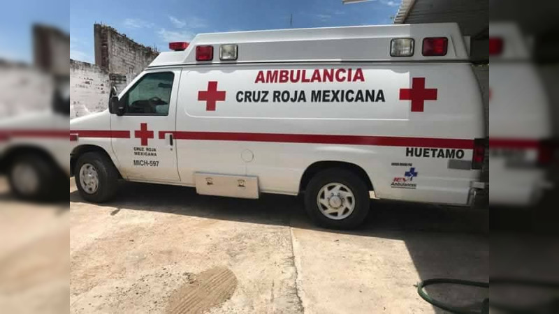 Accidente en obra en Huetamo, Michoacán: colapsa barda y mata a trabajador; otro está hospitalizado 