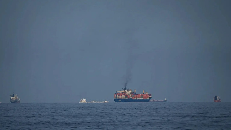 Irán suspende paso de petroleros en el estrecho de Ormuz tras ataques de Israel en Líbano 