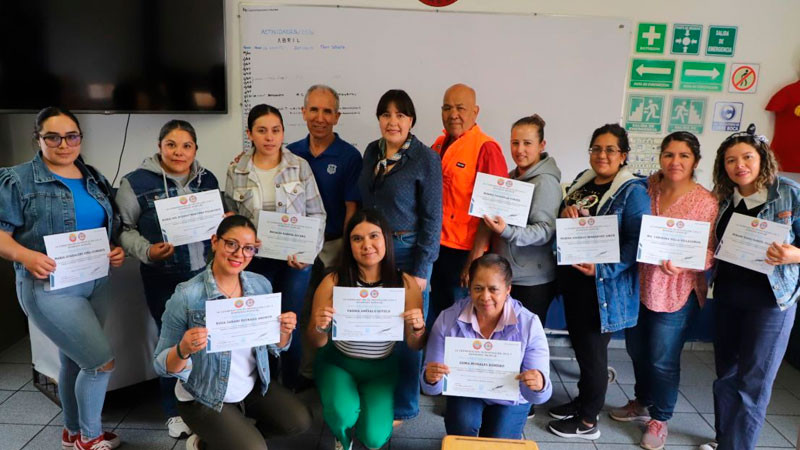 DIF Morelia fortalece seguridad en CAICs con capacitación en Protección Civil 