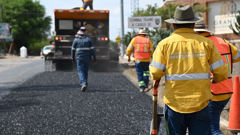 Rehabilita CEI la Carretera Estatal 127 acceso a Santillán en Tequisquiapan 