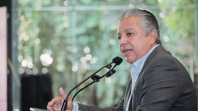 No te dejes engañar, las actas de nacimiento no tienen caducidad: Luis Navarro 