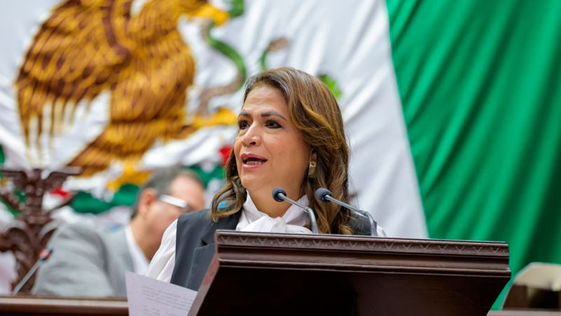 Fabiola Alanís reconoce inversión histórica en educación, clave para la transformación de Michoacán 