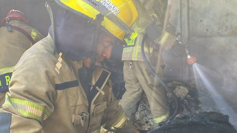 Se incendia fábrica en Morelia, Michoacán 