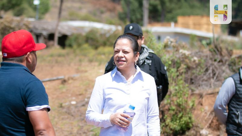 Alcaldesa de Hidalgo realiza gira en Mata de Pinos y atiende necesidades de la población 