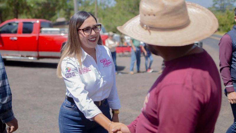 Dayana Pérez Mendoza impulsa la conectividad en Salvador Escalante con la rehabilitación del tramo Cuitzitan–Paramuén–Ixtaro 
