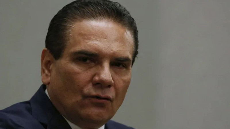 Interpol emite ficha roja contra Silvano Aureoles; es buscado por presunto peculado 