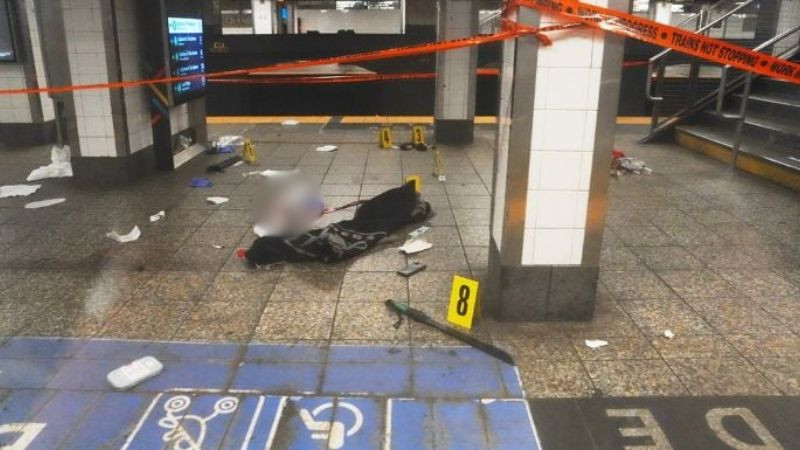 EEUU: Ataque con arma blanca en Grand Central de NY deja tres heridos; agresor fallece tras intervención policial 