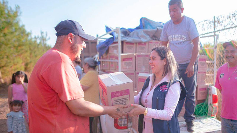 Dayana Pérez Mendoza fortalece apoyo a comunidades con entrega de balastre y despensas en El Romero y El Guayabo  
