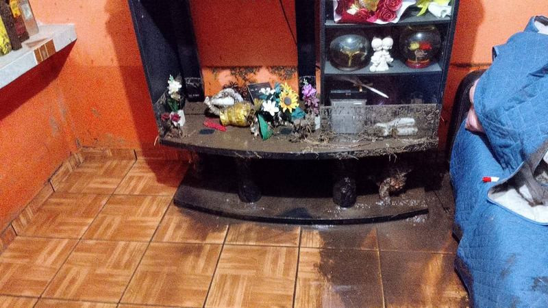 Cae tromba en Zinapécuaro, Michoacán; varias viviendas resultan afectadas 