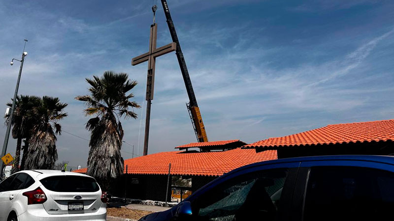 Asisten más de 200 personas a la primera misa en la Nueva Catedral: vicario Martín Lara  