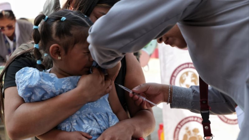 Martí Batres reitera llamado a vacunarse contra el sarampión a población entre los seis meses y los 49 años 