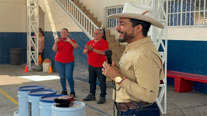 Humberto Jiménez Solís fortalece espacios educativos en beneficio de la niñez de Los Reyes 