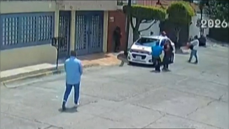 Lo citan para comprar camioneta y sujetos armados le despojan el dinero; ocurrió en el EdoMex 